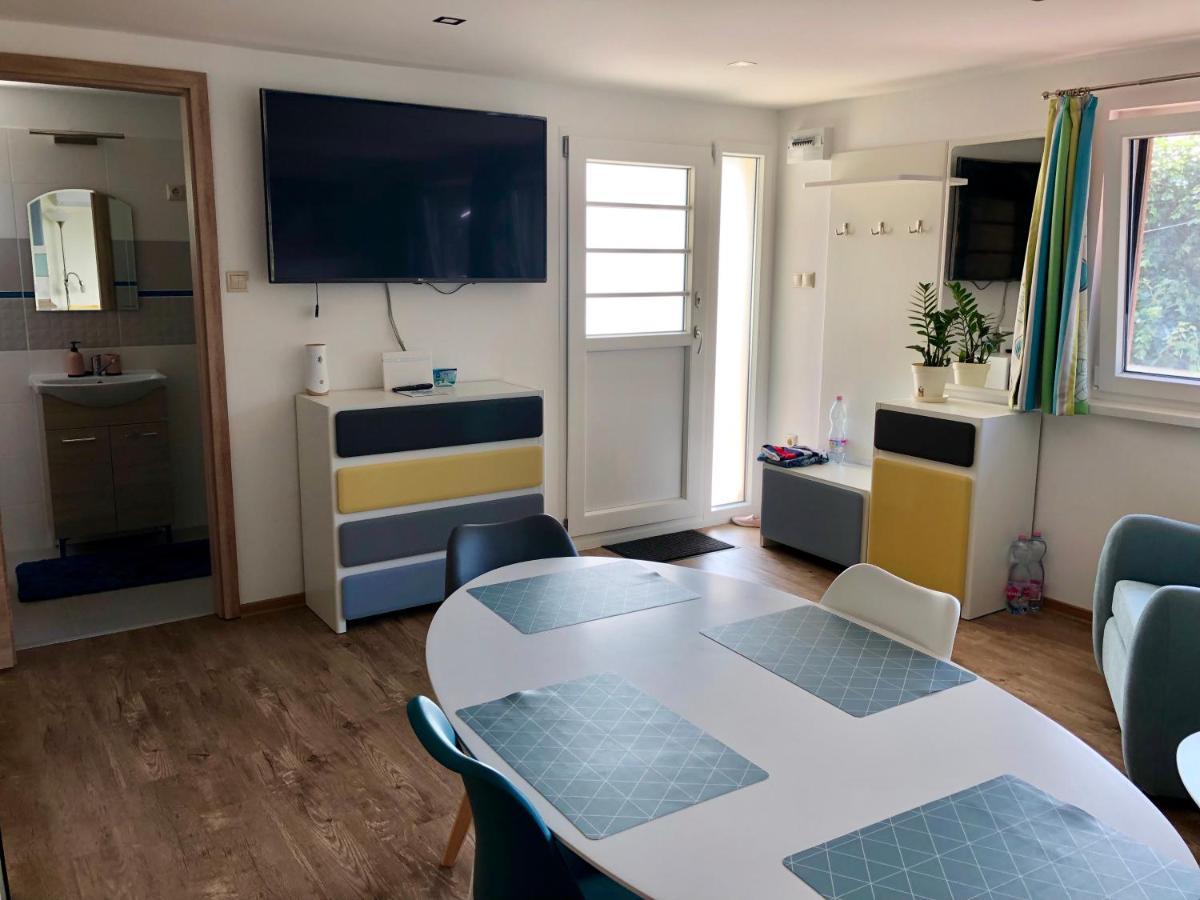Balaton Wellness Tom Cat Nyaralo 1 Wellness Es 1 Gyermekbarat Apartmannal Kovagoors Екстер'єр фото