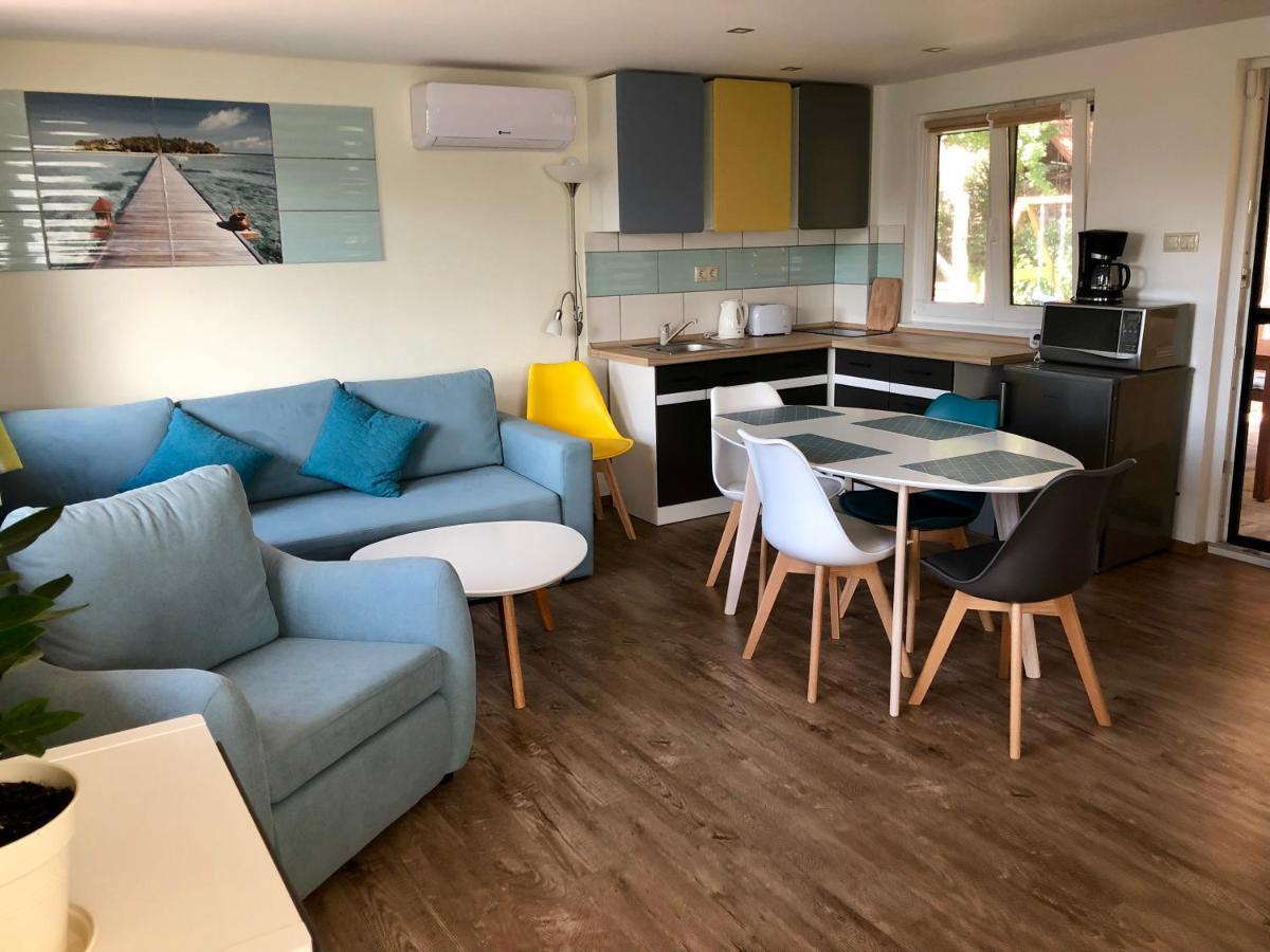 Balaton Wellness Tom Cat Nyaralo 1 Wellness Es 1 Gyermekbarat Apartmannal Kovagoors Екстер'єр фото