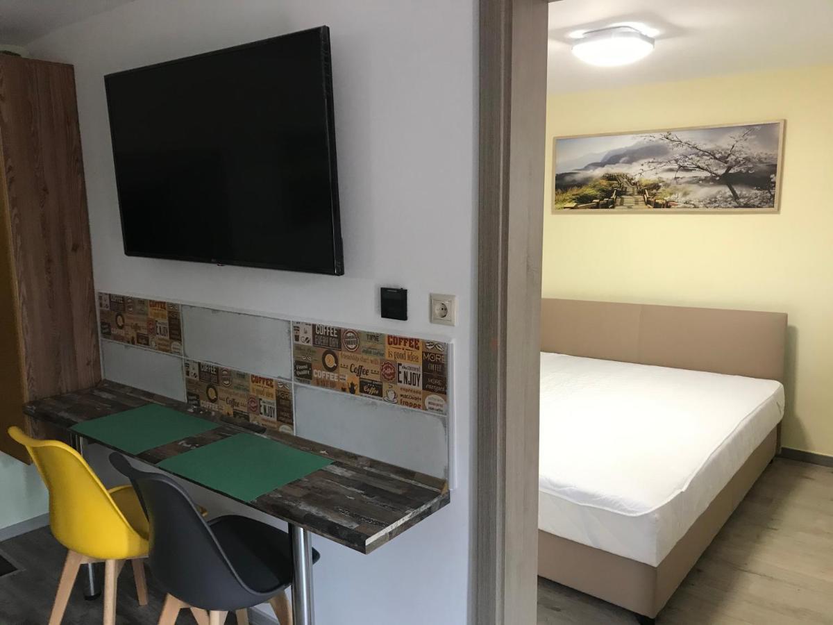 Balaton Wellness Tom Cat Nyaralo 1 Wellness Es 1 Gyermekbarat Apartmannal Kovagoors Екстер'єр фото