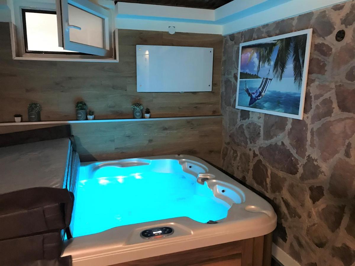 Balaton Wellness Tom Cat Nyaralo 1 Wellness Es 1 Gyermekbarat Apartmannal Kovagoors Екстер'єр фото