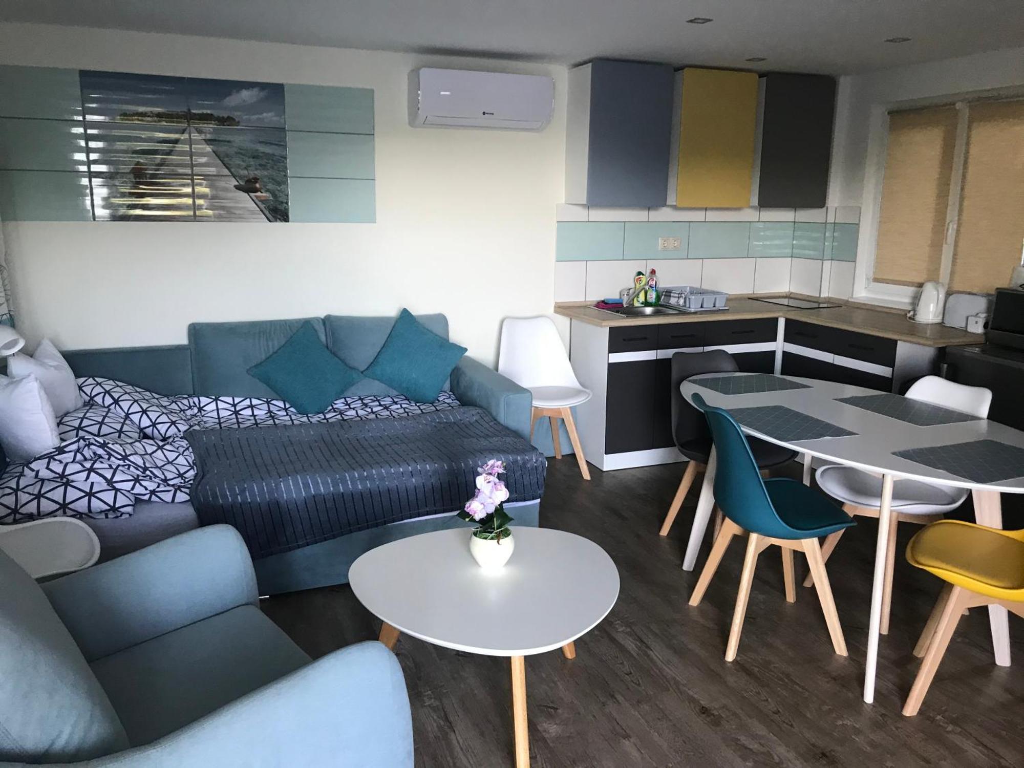 Balaton Wellness Tom Cat Nyaralo 1 Wellness Es 1 Gyermekbarat Apartmannal Kovagoors Екстер'єр фото